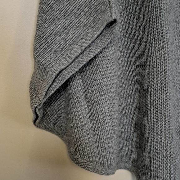 NC Crewneck Batwing Sleeve Knitted Poncho Pullovers Sweater in Grey - Picture 7 of 8